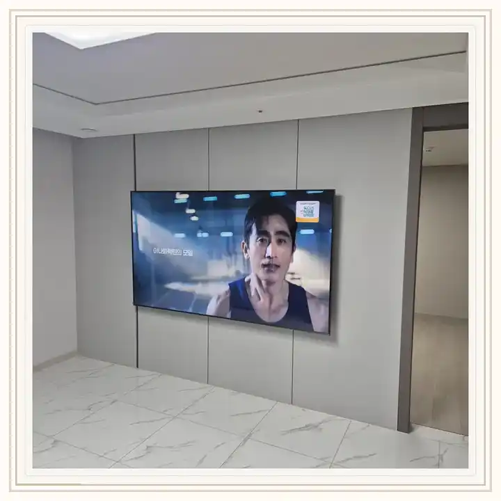 벽걸이TV 거치대 참고 사진 · 스마트트라움창동 설치 조건